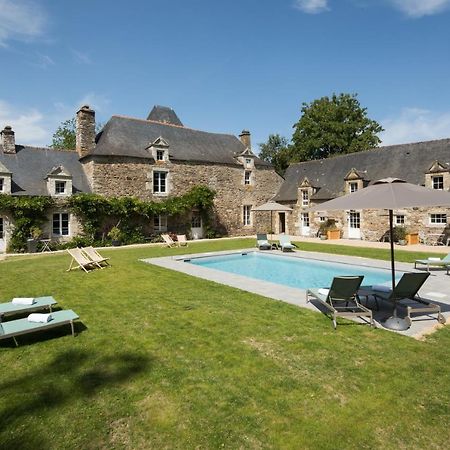 Manoir Du Vau D Arz Gites Et Chambres D Hotes Avec Piscine Malansac エクステリア 写真