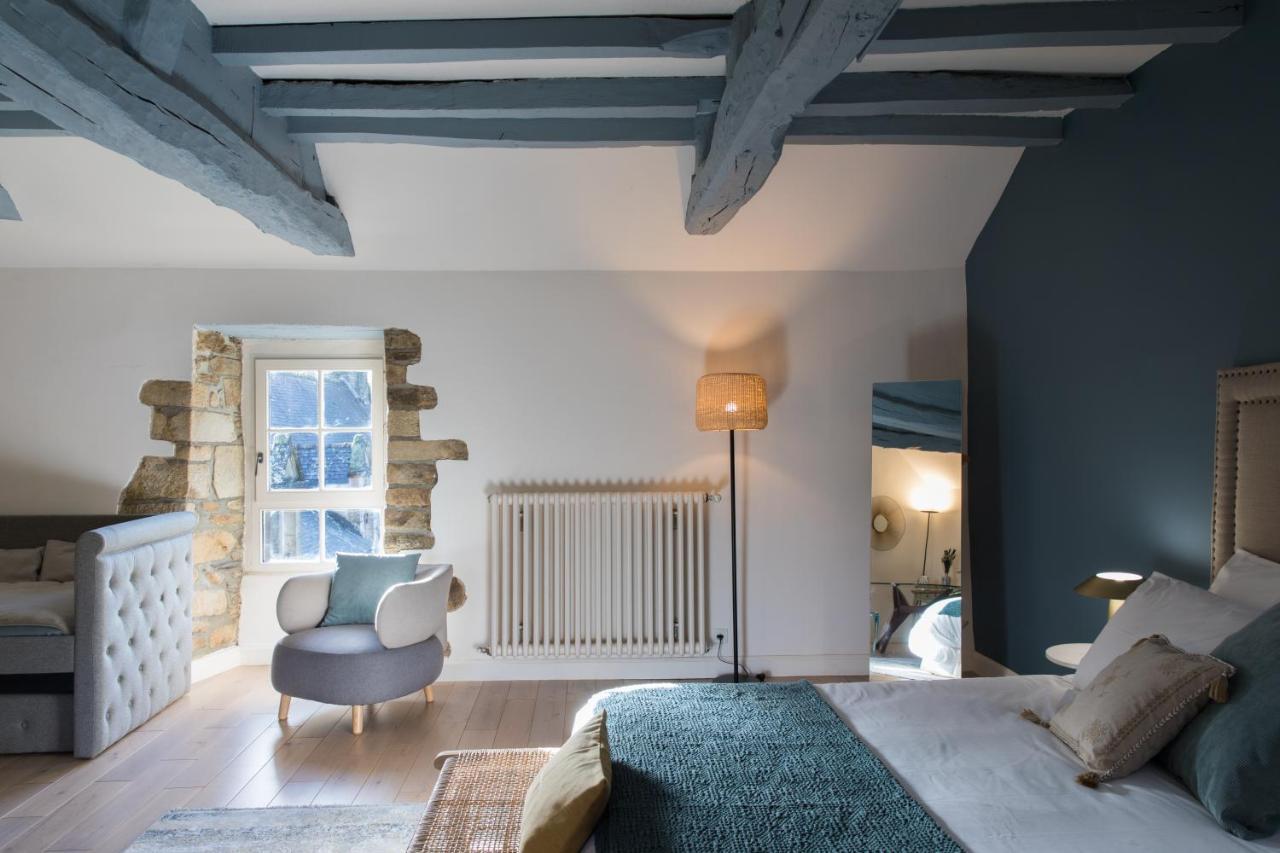 Manoir Du Vau D Arz Gites Et Chambres D Hotes Avec Piscine Malansac エクステリア 写真