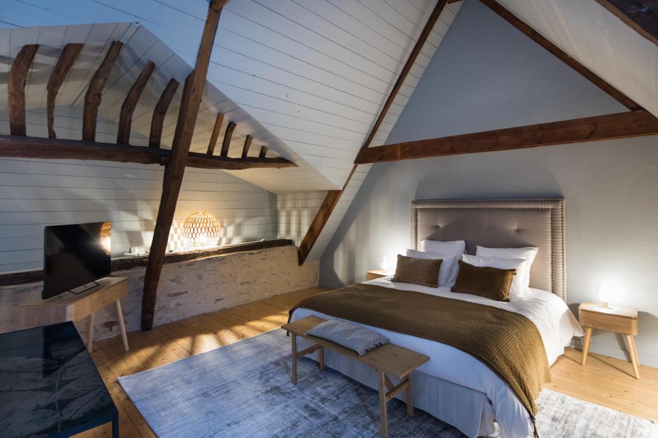 Manoir Du Vau D Arz Gites Et Chambres D Hotes Avec Piscine Malansac エクステリア 写真