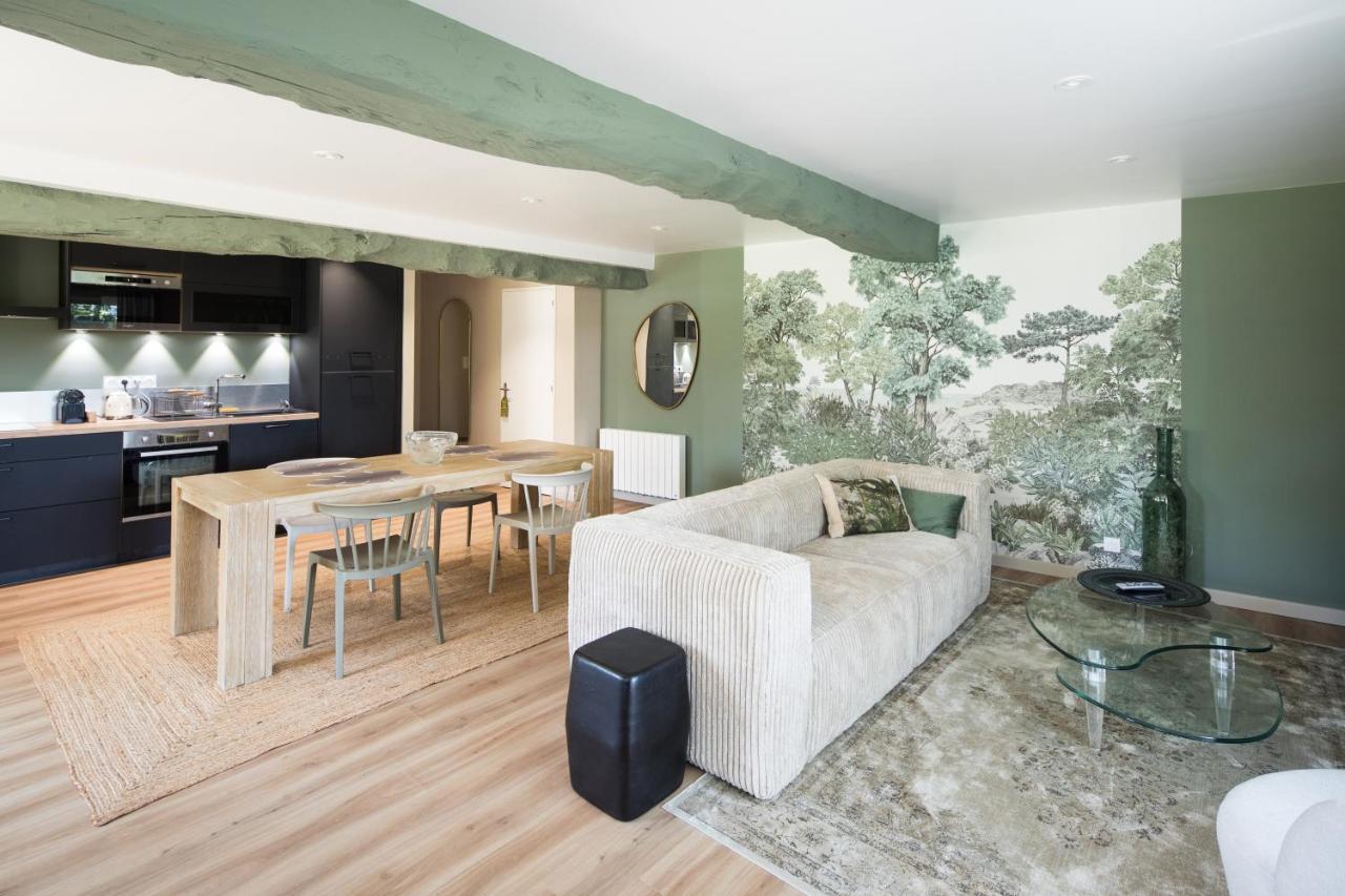 Manoir Du Vau D Arz Gites Et Chambres D Hotes Avec Piscine Malansac エクステリア 写真