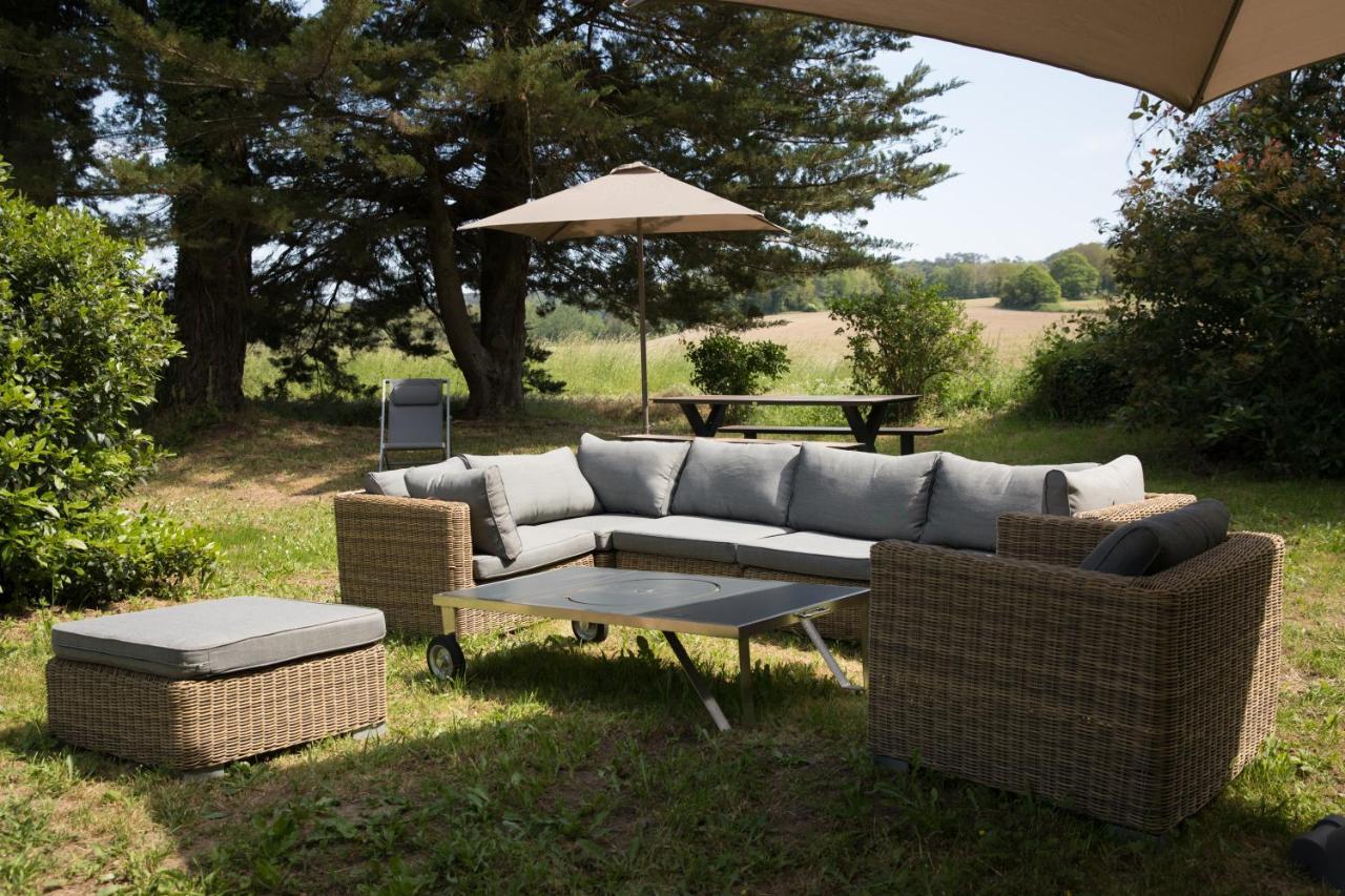 Manoir Du Vau D Arz Gites Et Chambres D Hotes Avec Piscine Malansac エクステリア 写真